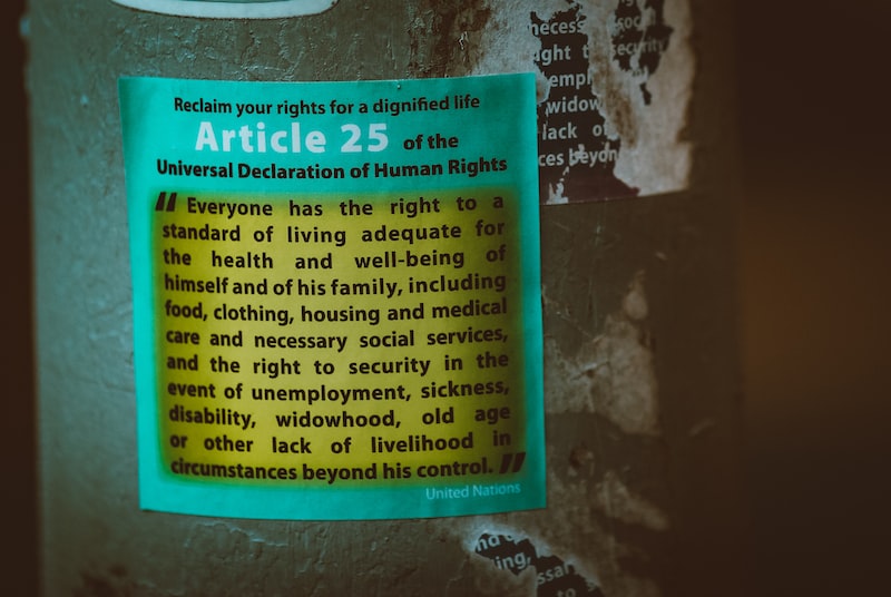 How does the UN make countries follow their rules? How does the UN make countries follow their rules?